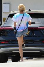 DIANE KRUGER Buys Blue Agave Tequilana Out in Los Angeles 05/15/2020