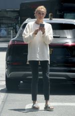 DIANE KRUGER Out Shopping in Los Angeles 05/18/2020