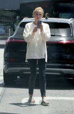 DIANE KRUGER Out Shopping in Los Angeles 05/18/2020