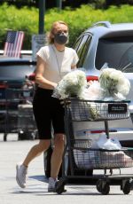 DIANE KRUGER Out Shopping in Los Angeles 05/28/2020
