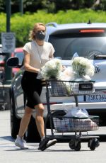 DIANE KRUGER Out Shopping in Los Angeles 05/28/2020