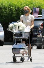 DIANE KRUGER Out Shopping in Los Angeles 05/28/2020