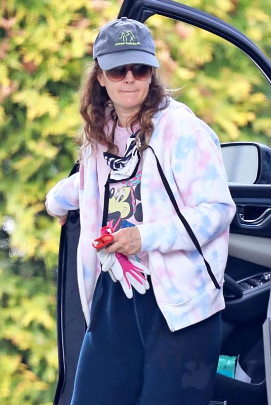 DREW BARRYMORE Out and About in New York 05/04/2020
