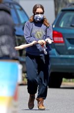 DREW BARRYMORE Out in The Hamptons 05/07/2020