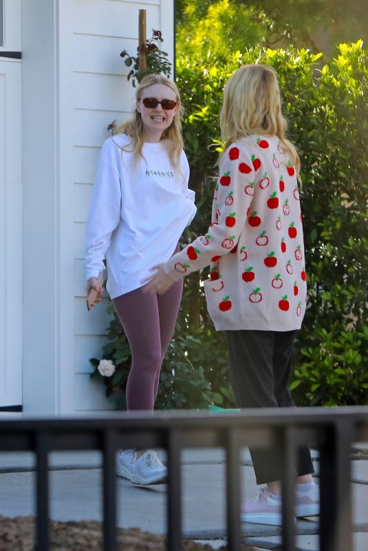 ELLE and DAKOTA FANNING at Their New House in Los Angeles 05/12/2020