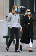 ELSA HOSK and Tom Daly Shopping at Trader Joe