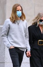 ELSA HOSK and Tom Daly Shopping at Trader Joe