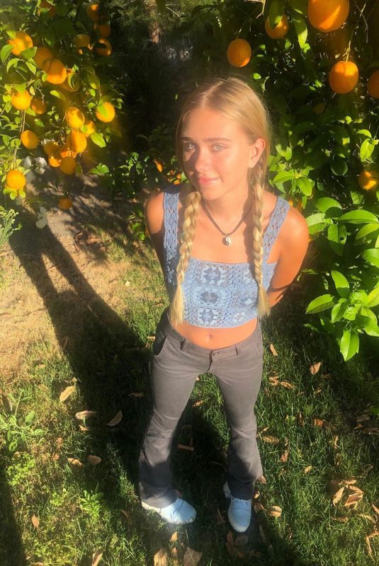 EMILY SKINNER – Instagram Photos 05/16/2020