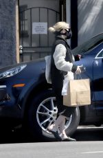 EMMA ROBERTS Picking Up Takeout in Los Angeles 05/20/2020