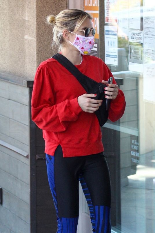 EMMA ROBERTS Shopping at Erewhon Market in West Hollywood 05/22/2020