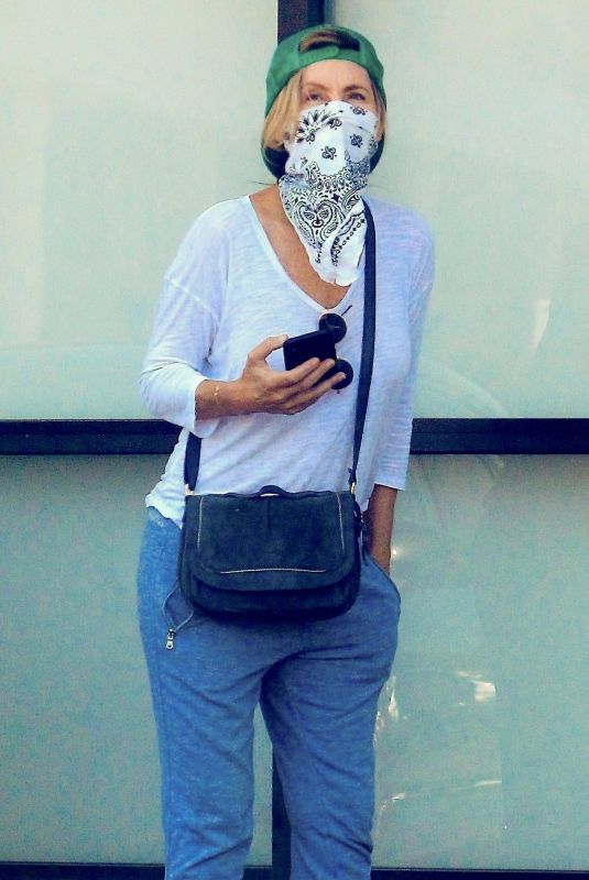 FELICITY HUFFMAN Wearing Bandana Mask Out in Los Angeles 05/13/2020