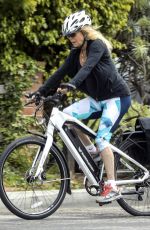 GOLDIE HAWN Out Riding a Bike in Los Angeles 05/19/2020