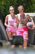 HAILEY and Justin BIEBER Out in Beverly Hills 05/25/2020