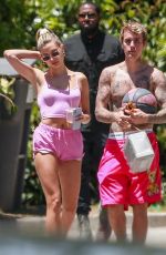 HAILEY and Justin BIEBER Out in Beverly Hills 05/25/2020