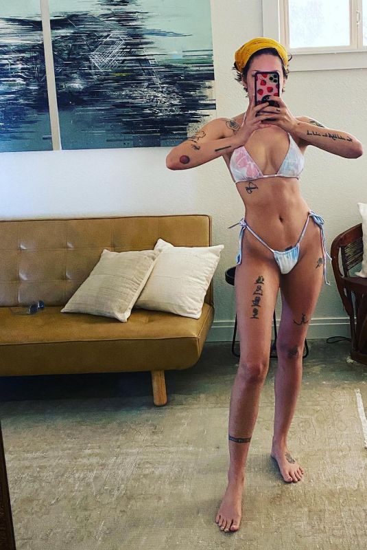 HALSEY in Bikini  - Instagram Photos 05/25/2020