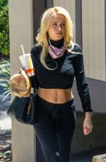 HOLLY MADISON Out and About in Los Angeles 05/14/2020