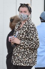 IRELAND BALDWIN Shopping at Whole Foods in Los Angeles 05/22/2020