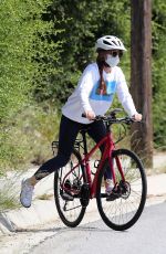 ISLA FISHER Out Riding Her Bike in Los Angeles 05/29/2020