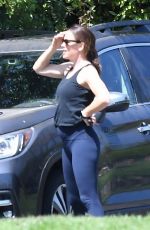 JENNIFER GARNER Out Jogging in Pacific Palisades 05/11/2020