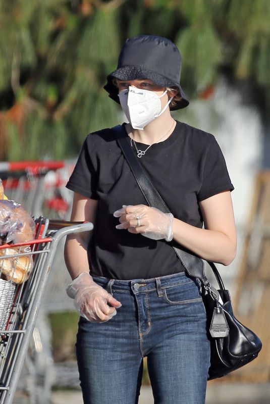 JULIA GARNER Out Shopping in Los Angeles 05/24/2020