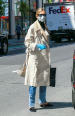 KARLIE KLOSS Wearing Mask and Latex Gloves Out in New York 05/14/2020