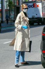 KARLIE KLOSS Wearing Mask and Latex Gloves Out in New York 05/14/2020