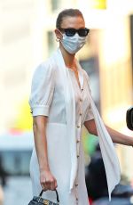 KARLIE KLOSS Wearing Mask Out in New York 05/12/2020