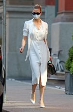 KARLIE KLOSS Wearing Mask Out in New York 05/12/2020