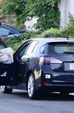 KATE BECKINSALE and Goody Grace Out in Pacific Palisades 05/12/2020