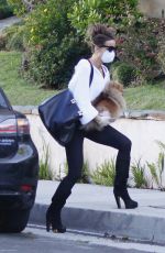 KATE BECKINSALE and Goody Grace Out in Pacific Palisades 05/12/2020