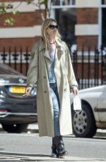 KATE MOSS Out and About in London 05/25/2020