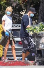 KIMBERLY STEWART Shopping at Bristol Farms in Beverly Hills 05/04/2020