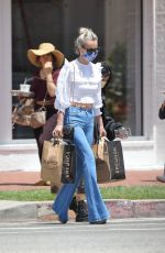 LAETICIA HALLYDAY Out Shopping in Pacific Palisades 03/25/2020