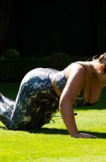LAUREN GOODGER Workout in a Park in Essex 05/07/2020