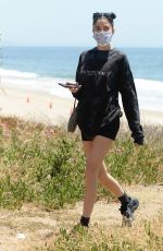 NICOLE WILLIAMS Out Hiking at a Beach in Malibu 05/30/2020