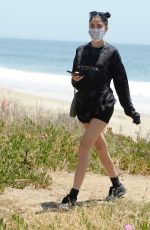 NICOLE WILLIAMS Out Hiking at a Beach in Malibu 05/30/2020
