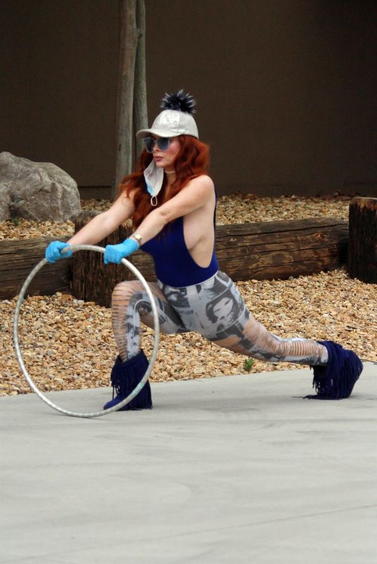 PHOEBE PRICE Playing Around with a Hula Hoop 05/29/2020