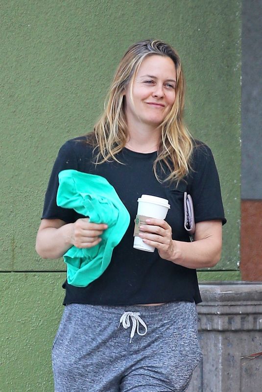 Pregnant ALICIA SILVERSTONE Out for Coffee in Los Angeles 05/09/2020