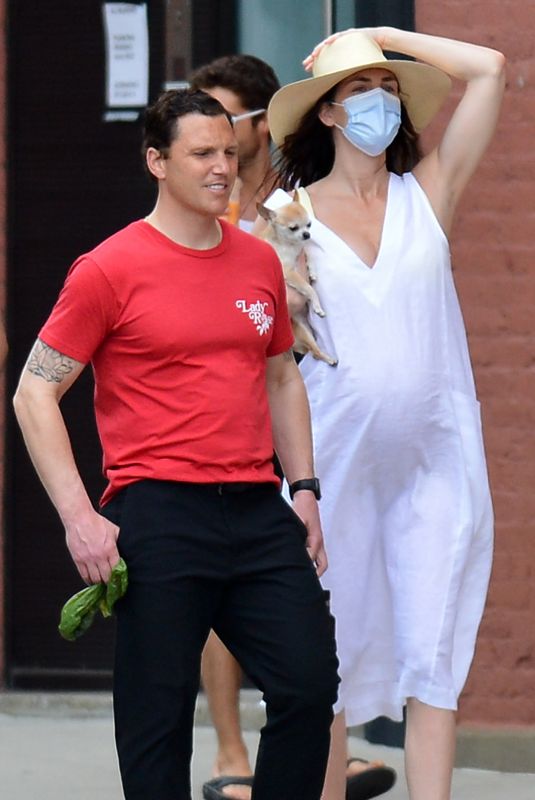 Pregnant HILARY RHODA and Sean Avery Out in New York 05/03/2020