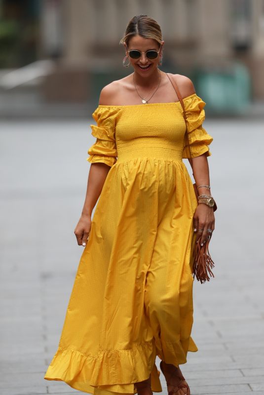 Pregnant VOGUE WILLIAMS Leaving Radio Breakfast Show in London 05/24/2020