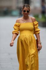 Pregnant VOGUE WILLIAMS Leaving Radio Breakfast Show in London 05/24/2020