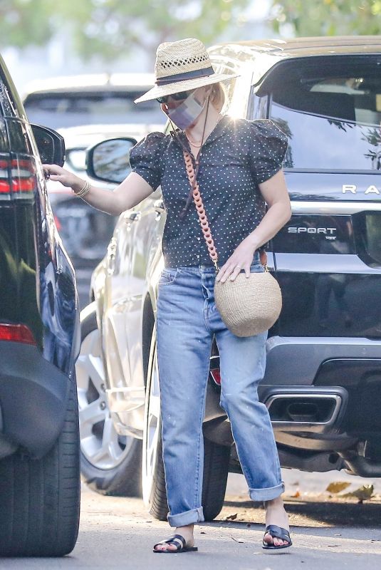 REESE WITHERSPOON Leaves a Party in Pacific Palisades 05/06/2020