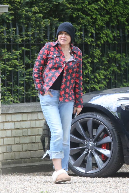 SADIE FROST Out and About in London 05/23/2020