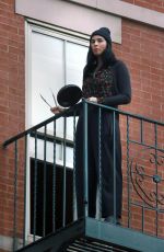 SARAH SILVERMAN Bangs the Pans for Hospital Workers in New York 05/05/2020