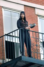 SARAH SILVERMAN Bangs the Pans for Hospital Workers in New York 05/05/2020