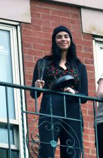 SARAH SILVERMAN Bangs the Pans for Hospital Workers in New York 05/05/2020