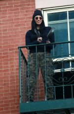 SARAH SILVERMAN Bangs the Pans for Hospital Workers in New York 05/19/2020