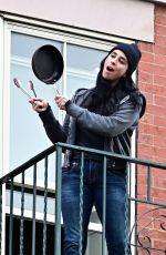 SARAH SILVERMAN Serves Her Daily Salute to Frontline Workers in New York 05/11/2020