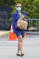 SCARLETT JOHANSSON Out Shopping in New York 05/28/2020