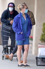 SCARLETT JOHANSSON Out Shopping in New York 05/28/2020